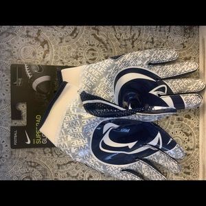 Penn Stare Football Superbad Gloves